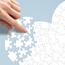 Load image into Gallery viewer, Heart_Puzzle_118pc_Heart_Lifestyle_Mockup.png_15757569
